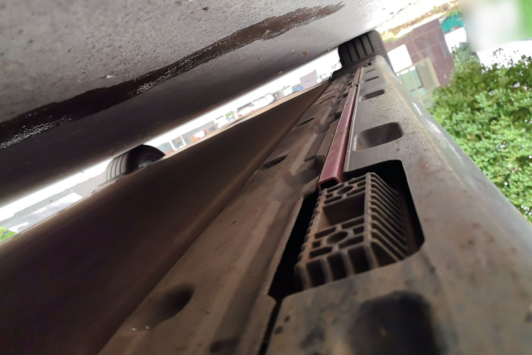 MI SU7 2025 immagine di auto #23
