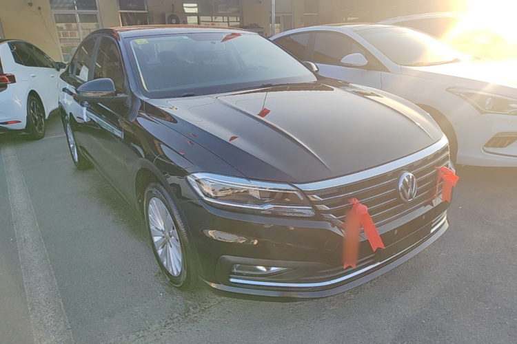 Volkswagen Lavida 2018 car image #4