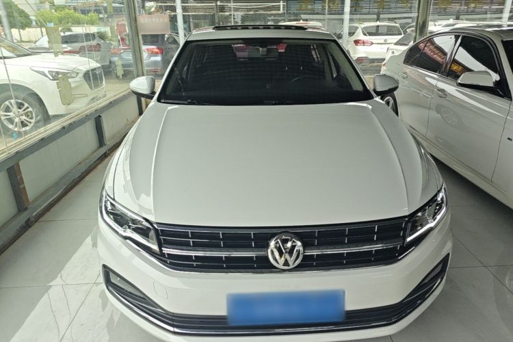 Volkswagen Bora 2019 car image #3