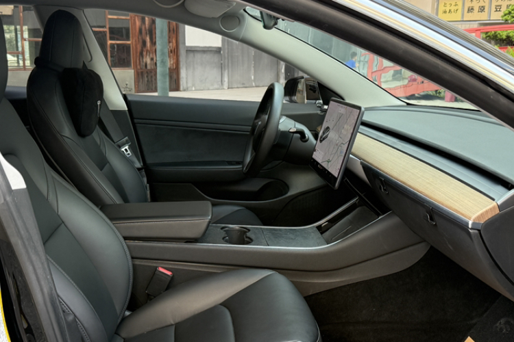 Tesla Model 3 2020 #18 Tesla Model 3 2020 car image #18