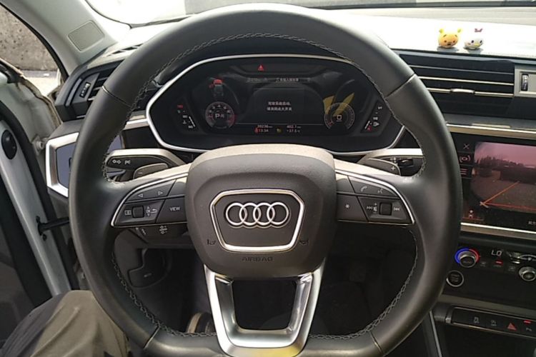 Audi Q3 2023 #11 Audi Q3 2023 car image #11