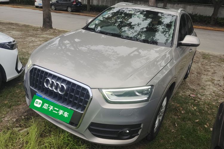 Audi Q3 2015 car image #2