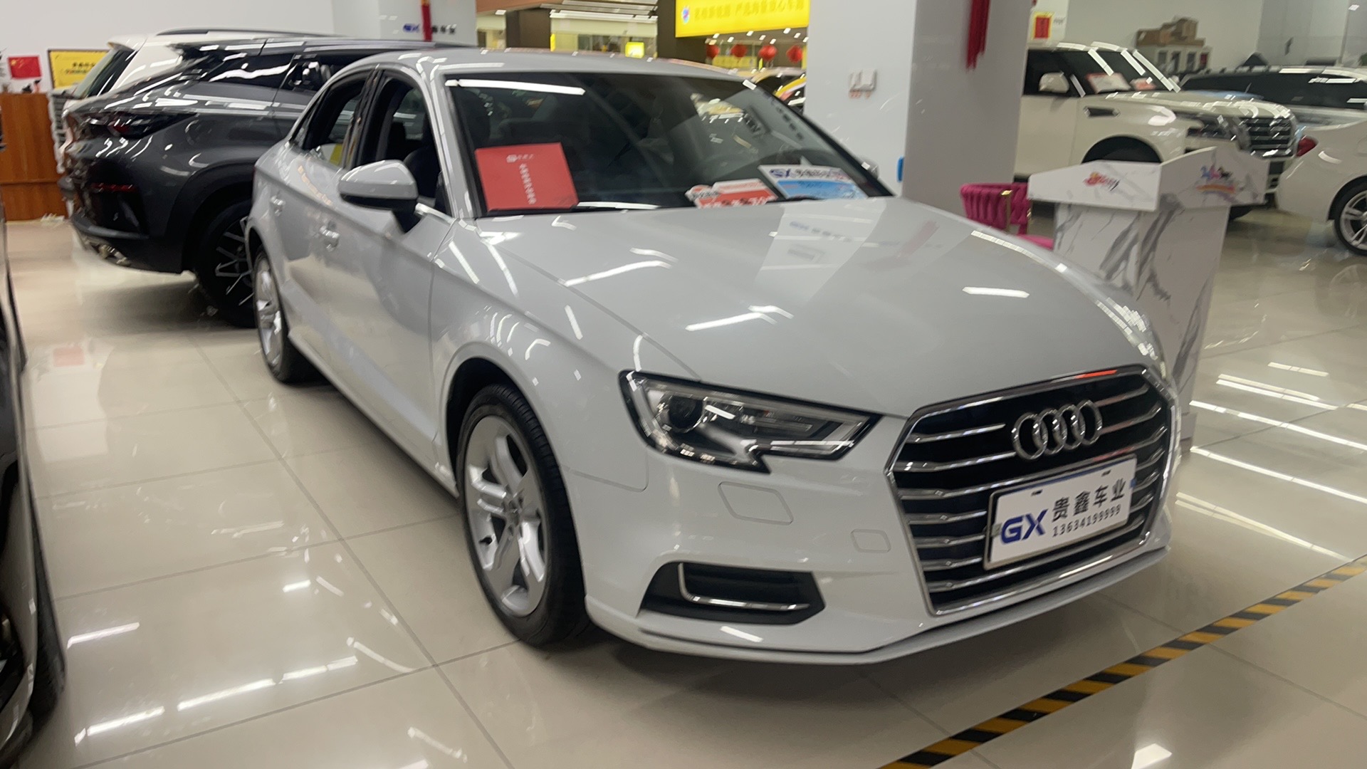 Audi A3 2019 car image #2