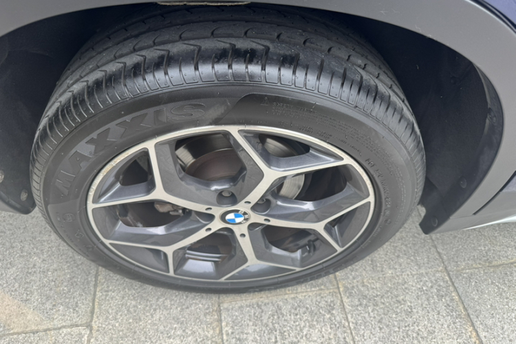 BMW X1 2018 car image #6