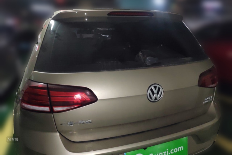 Volkswagen Golf 2019 car image #6