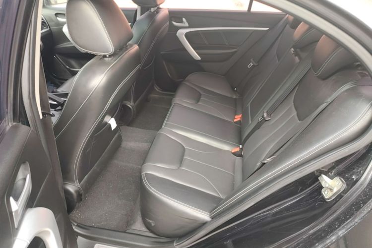 GEELY Emgrand 2016 #17 GEELY Emgrand 2016 car image #17