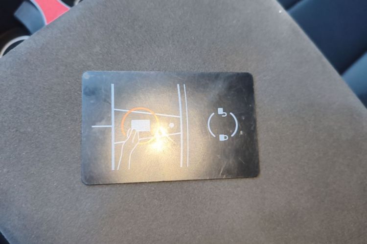 Tesla Model 3 2022 car image #14