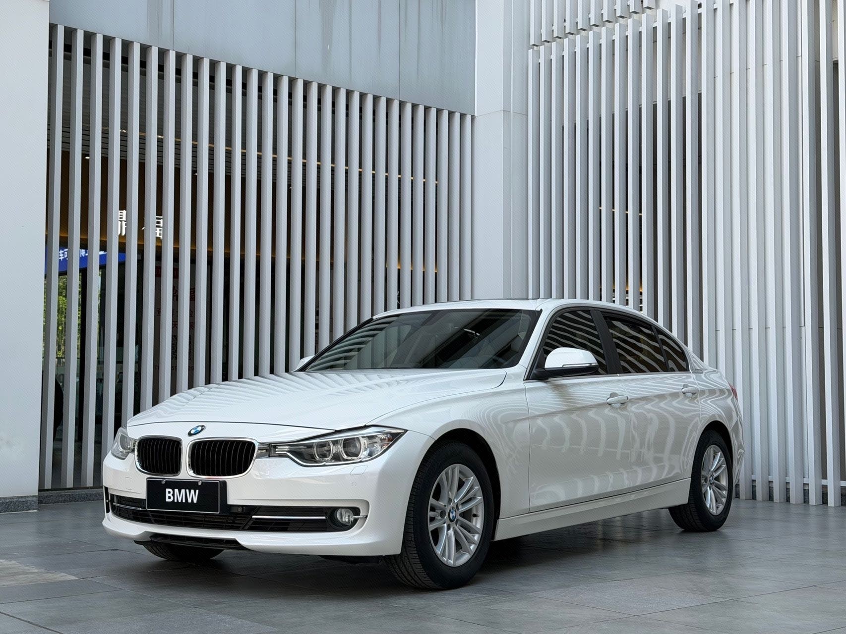 BMW 3 Series 2014 car image 