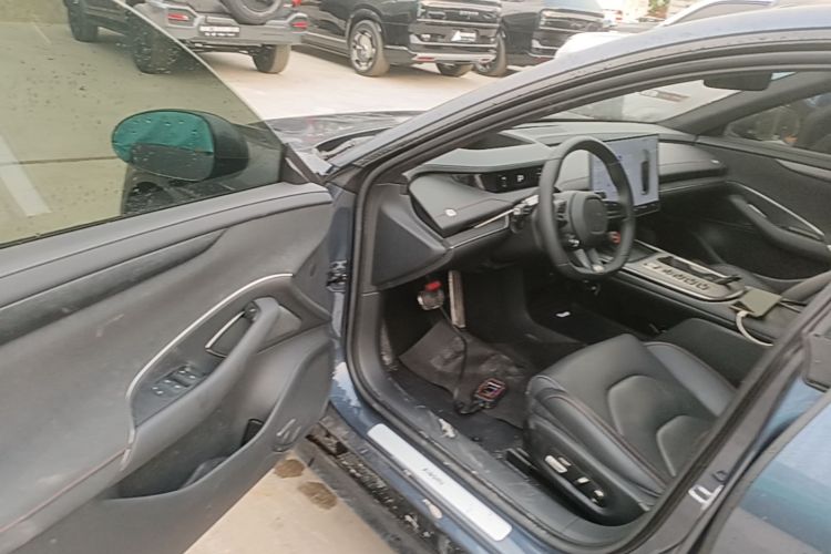 MI SU7 2024 image de voiture #12