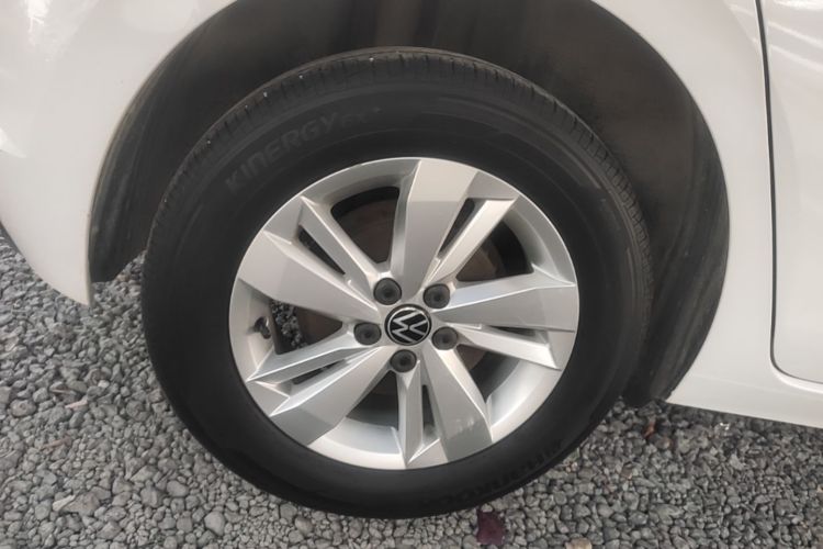 Volkswagen Polo 2021 صورة سيارة #10