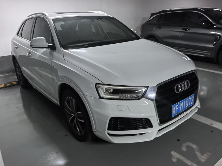 Audi Q3 2019 car image #2