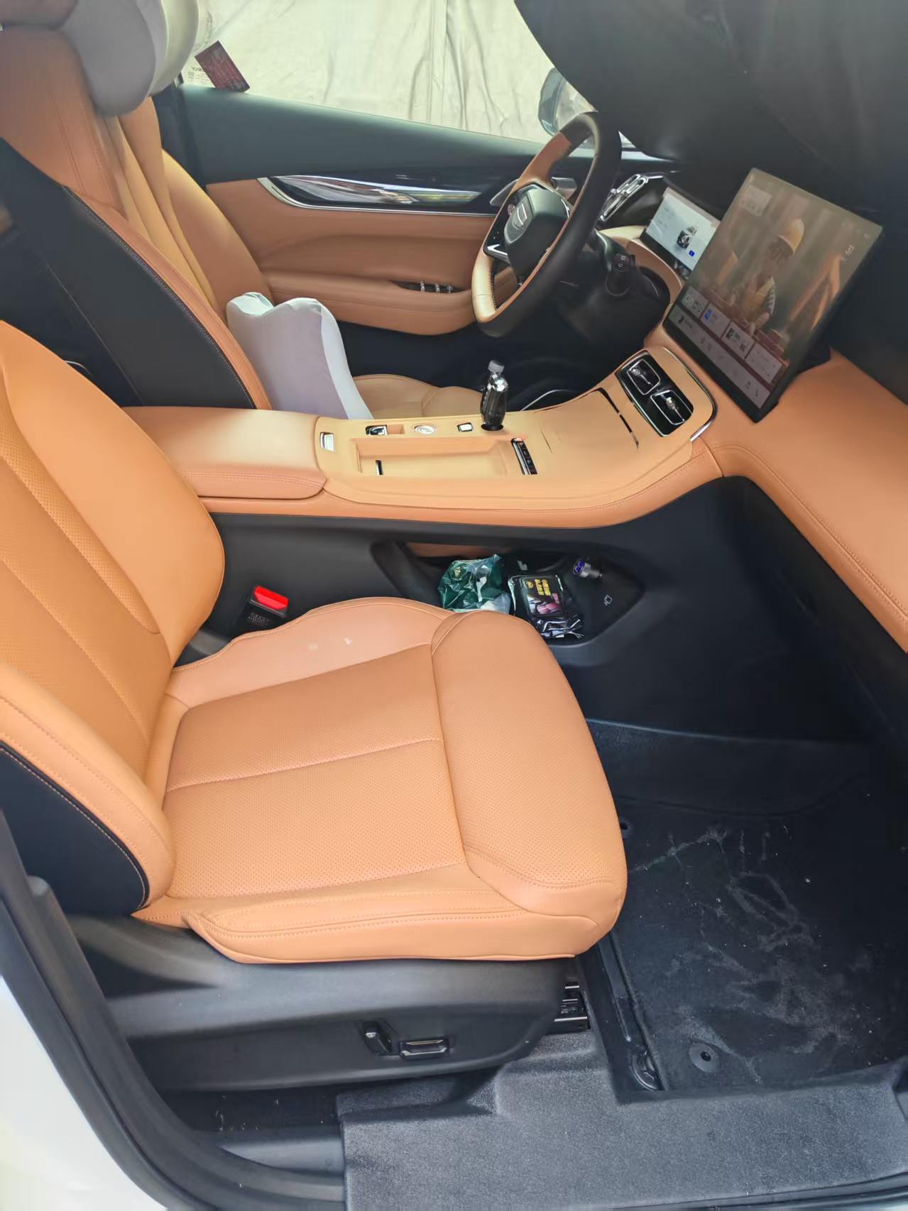 GEELY Boyue L 2026 car image #4