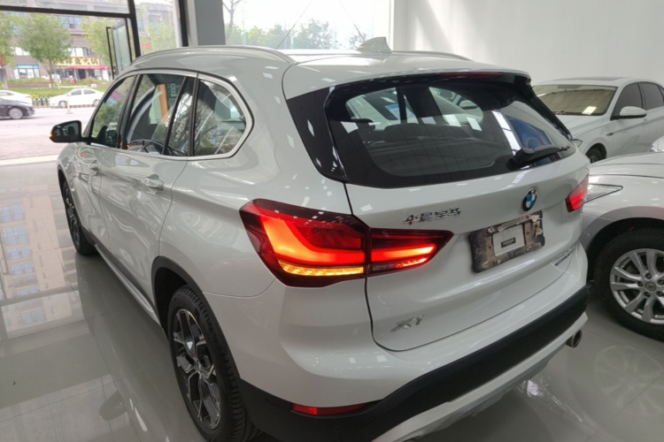 BMW X1 2021 #5 BMW X1 2021 car image #5