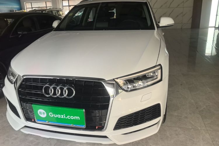 Audi Q3 2019 car image #3