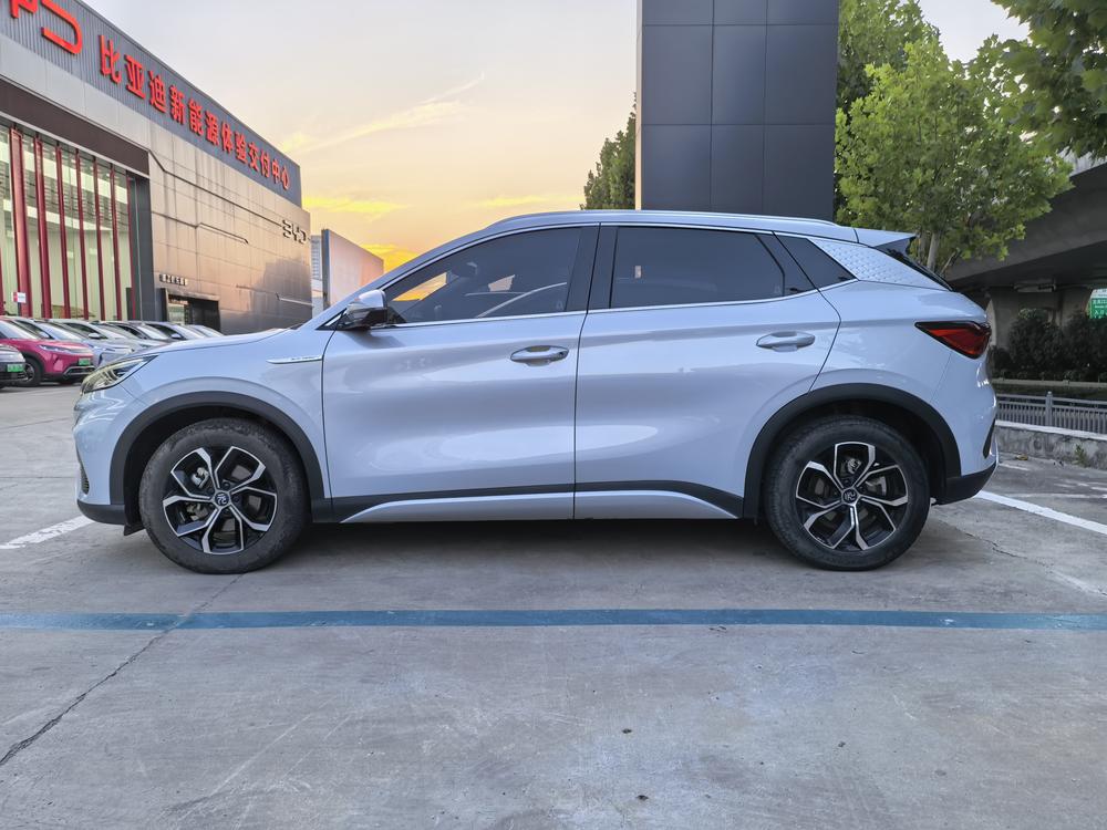 BYD Yuan Plus 2023 immagine di auto #3