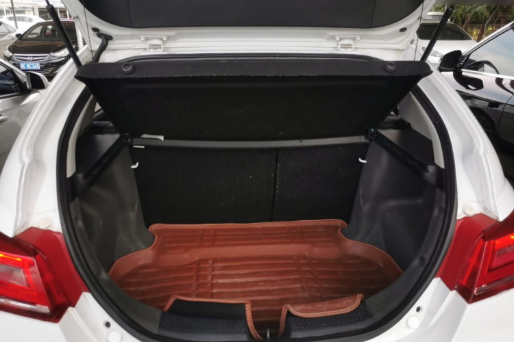GEELY Emgrand 2016 #19 GEELY Emgrand 2016 car image #19
