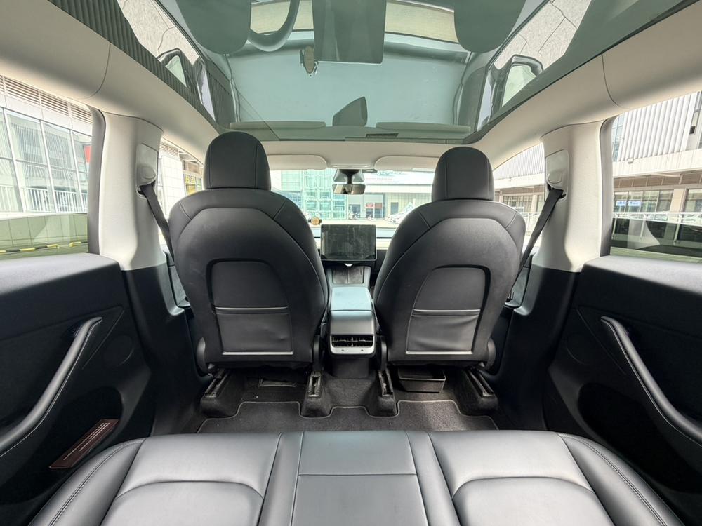 Tesla Model Y 2021 #17 Tesla Model Y 2021 صورة سيارة #17