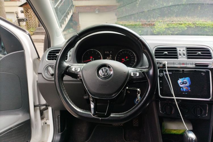 Volkswagen Polo 2018 #12 Volkswagen Polo 2018 car image #12
