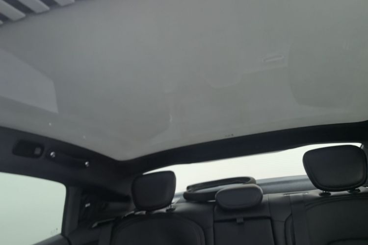 MI SU7 2024 car image #18