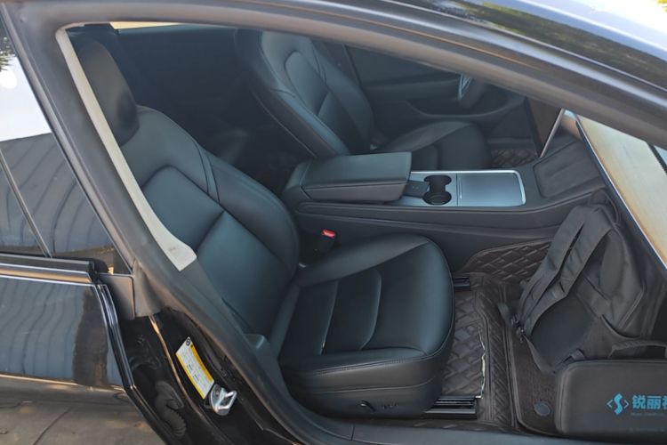 Tesla Model 3 2022 car image #24