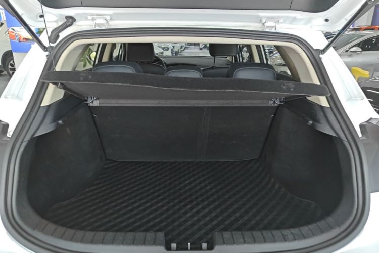 GEELY Emgrand GS 2019 car image #19