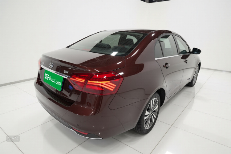 GEELY Emgrand 2018 car image #7