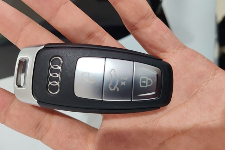 Audi A3 2021 car image #9