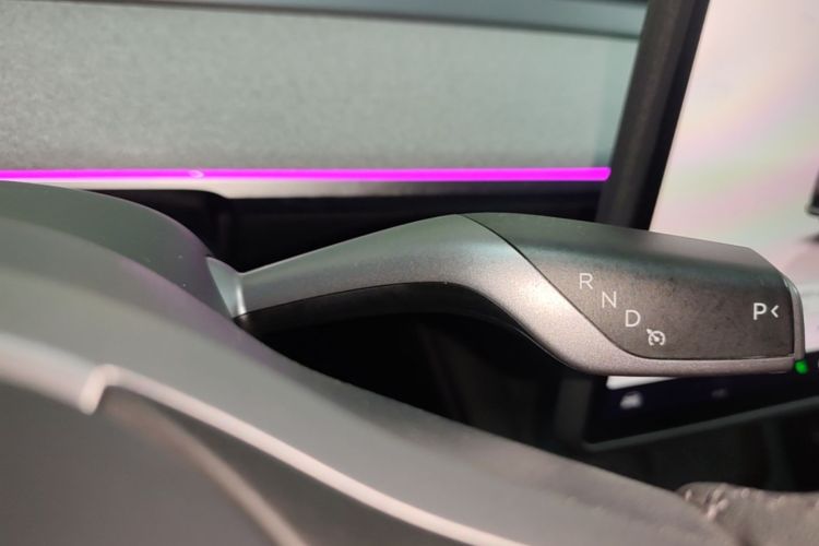 Tesla Model Y 2024 #14 Tesla Model Y 2024 изображение автомобиля #14
