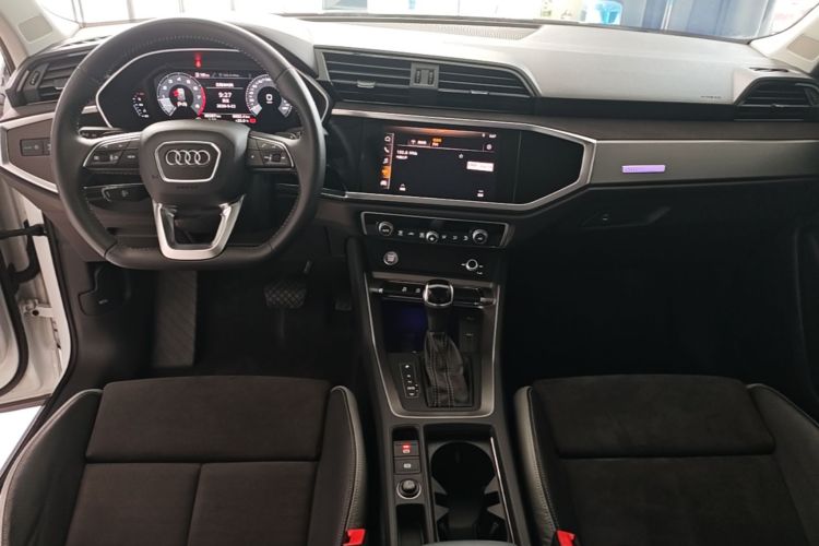 Audi Q3 2019 #10 Audi Q3 2019 car image #10