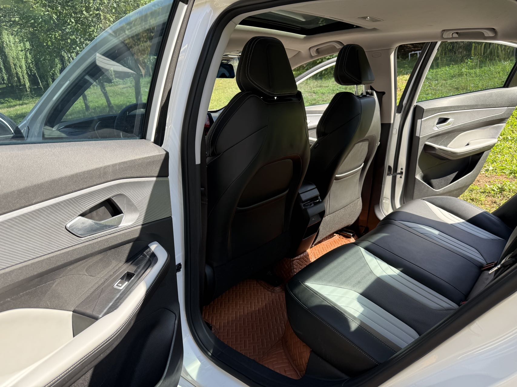 GEELY Binray 2023 #7 GEELY Binray 2023 صورة سيارة #7