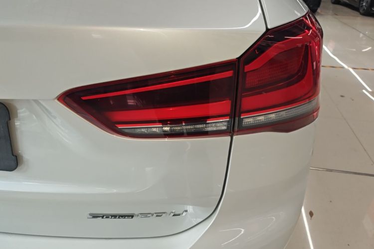 BMW X1 2020 car image #8