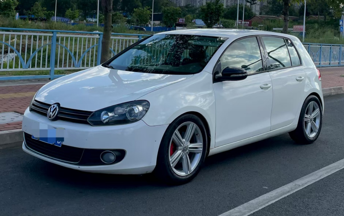 Volkswagen Golf 2011 Volkswagen Golf 2011 car image