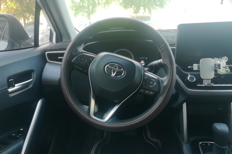 Toyota Corolla Cross 2022 car image #11