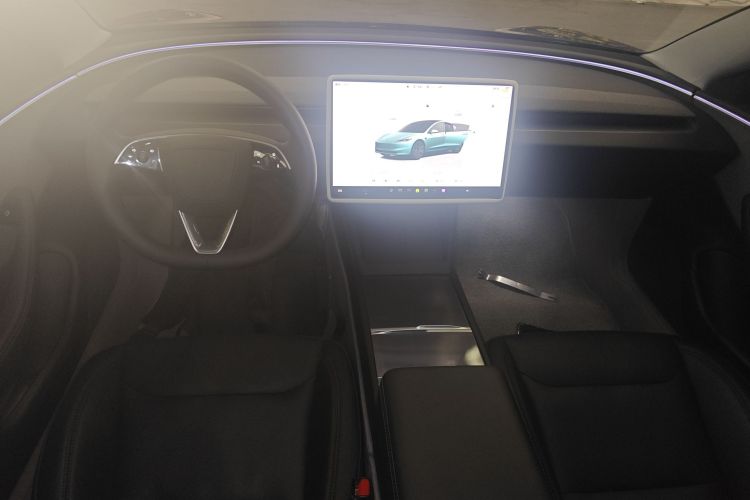 Tesla Model 3 2024 #10 Tesla Model 3 2024 car image #10