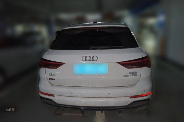 Audi Q3 2022 car image #6