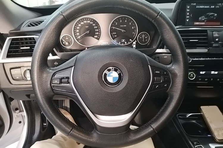 BMW 3 Series GT 2017 изображение автомобиля #11