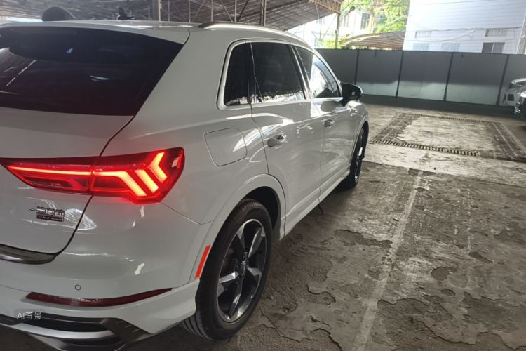 Audi Q3 2019 #8 Audi Q3 2019 car image #8