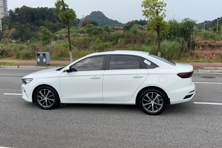 GEELY Emgrand 2024 #12 GEELY Emgrand 2024 car image #12