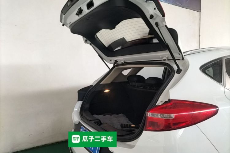 GEELY Emgrand GS 2018 car image #19