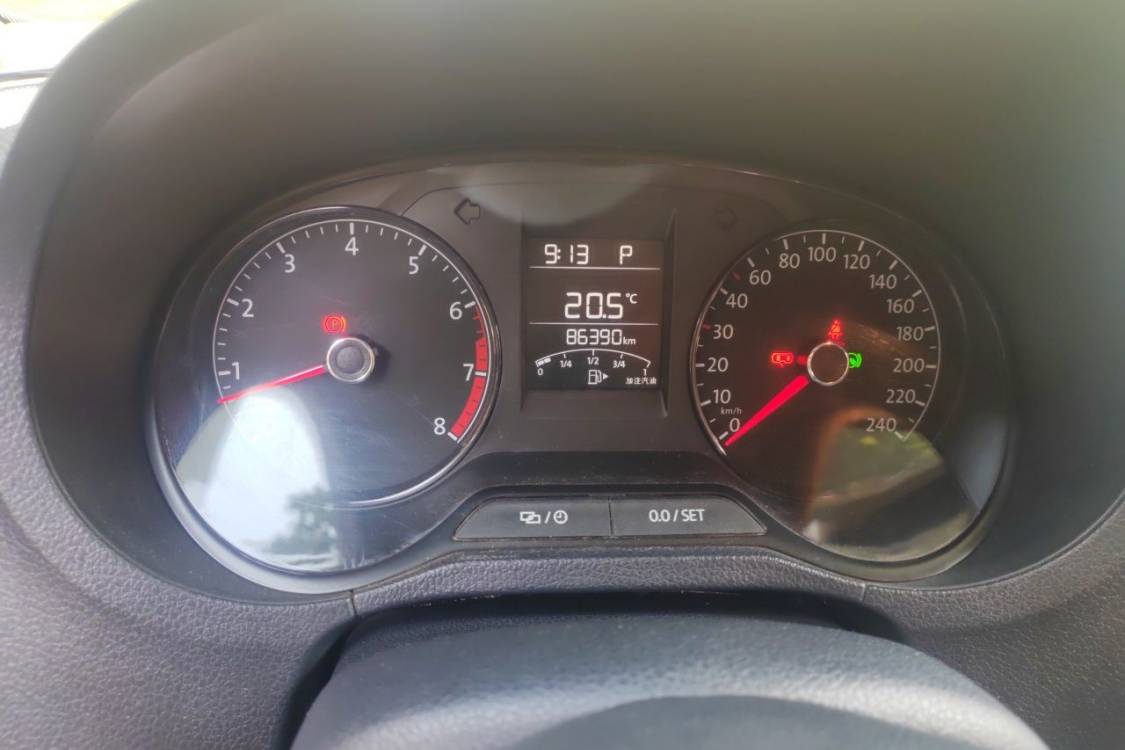 Volkswagen Polo 2018 #25 Volkswagen Polo 2018 صورة سيارة #25