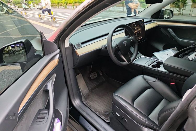 Tesla Model Y 2023 #18 Tesla Model Y 2023 car image #18
