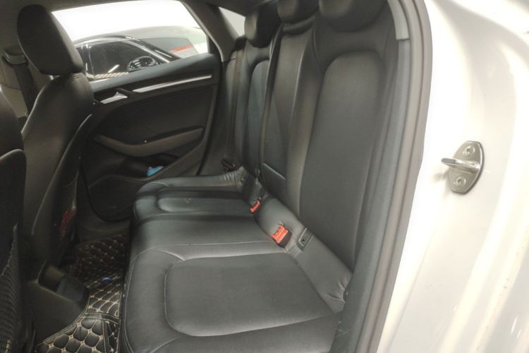 Audi A3 2019 immagine di auto #17