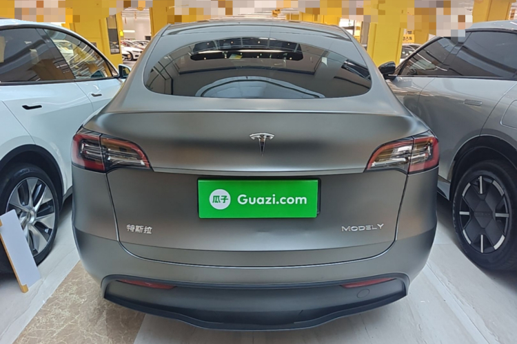 Tesla Model Y 2021 #4 Tesla Model Y 2021 car image #4
