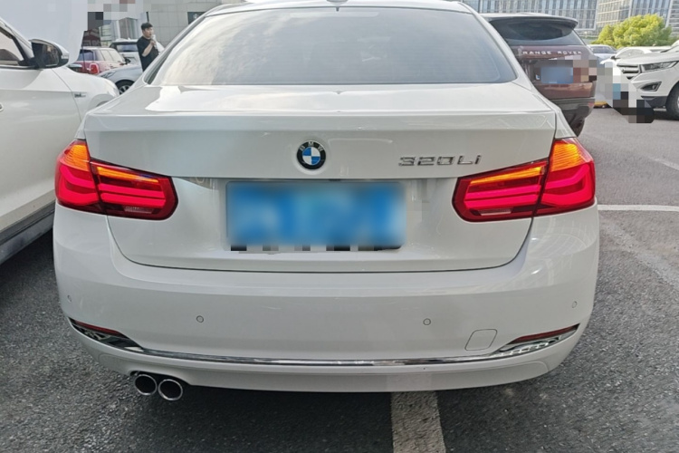 BMW 3 Series 2017 car image #6