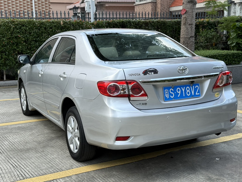 Toyota Corolla 2011 #6 Toyota Corolla 2011 car image #6