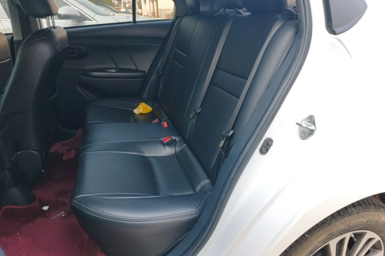Toyota Vios 2021 صورة سيارة #17