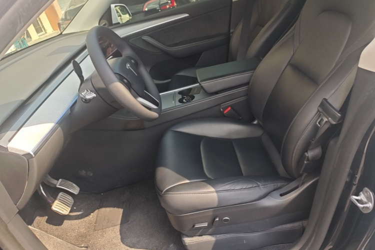 Tesla Model Y 2022 #15 Tesla Model Y 2022 car image #15