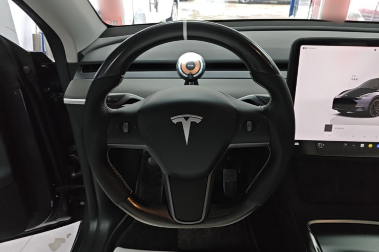 Tesla Model Y 2022 #11 Tesla Model Y 2022 car image #11