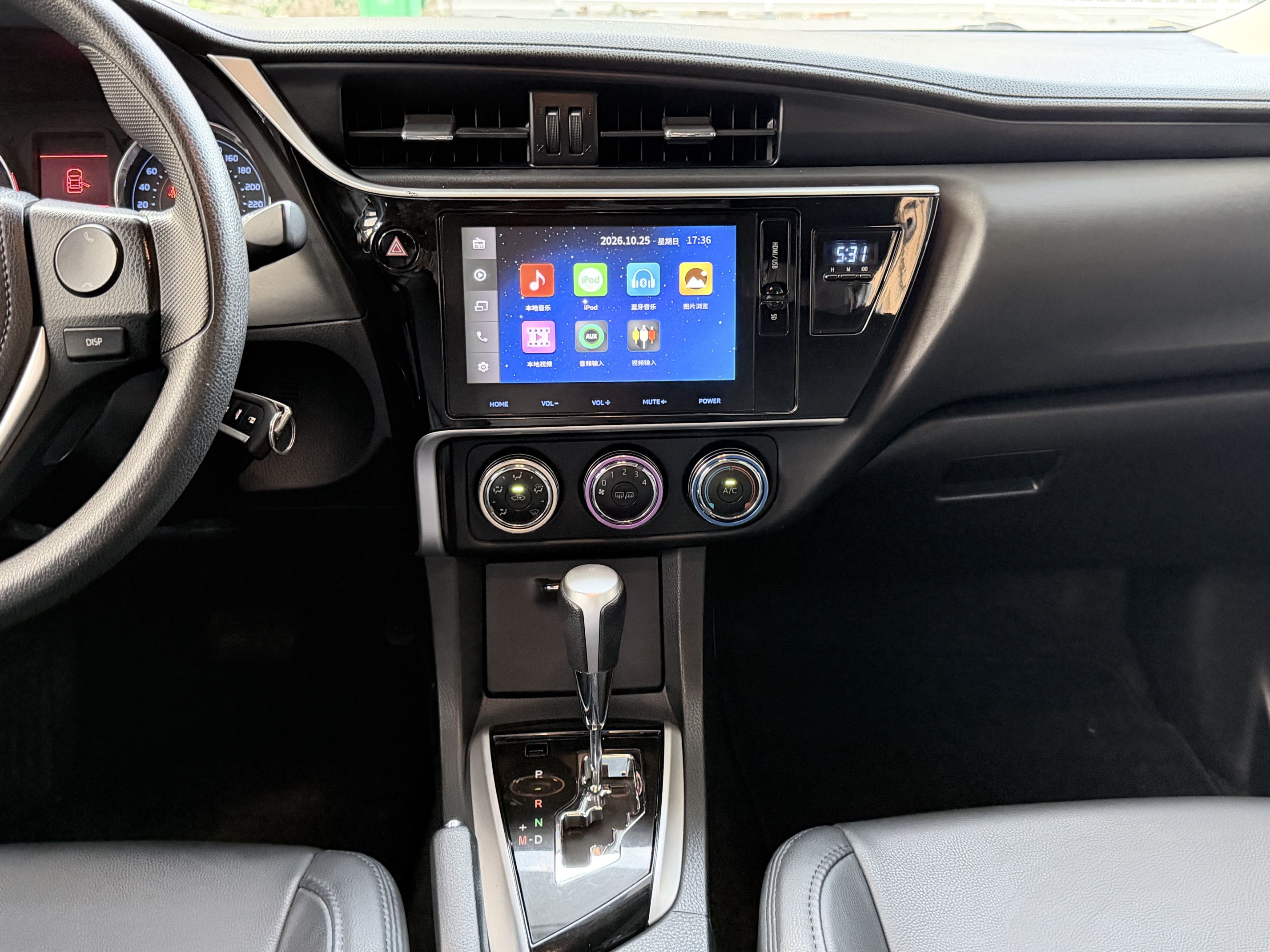 Toyota Corolla 2018 car image #13
