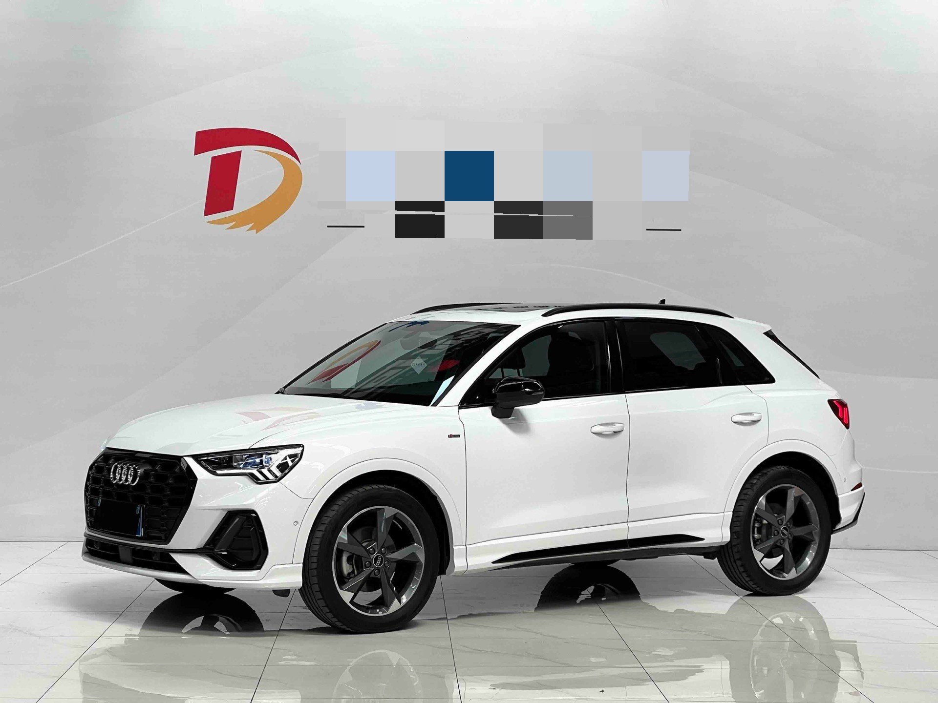 Audi Q3 2023 car image 